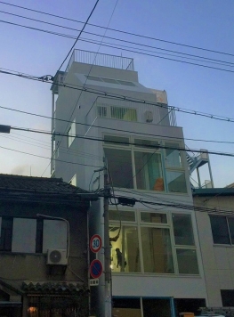 �����̶� ���ŷ���ܤ�Ź�ޡ��ƥʥ������ʪ��β���